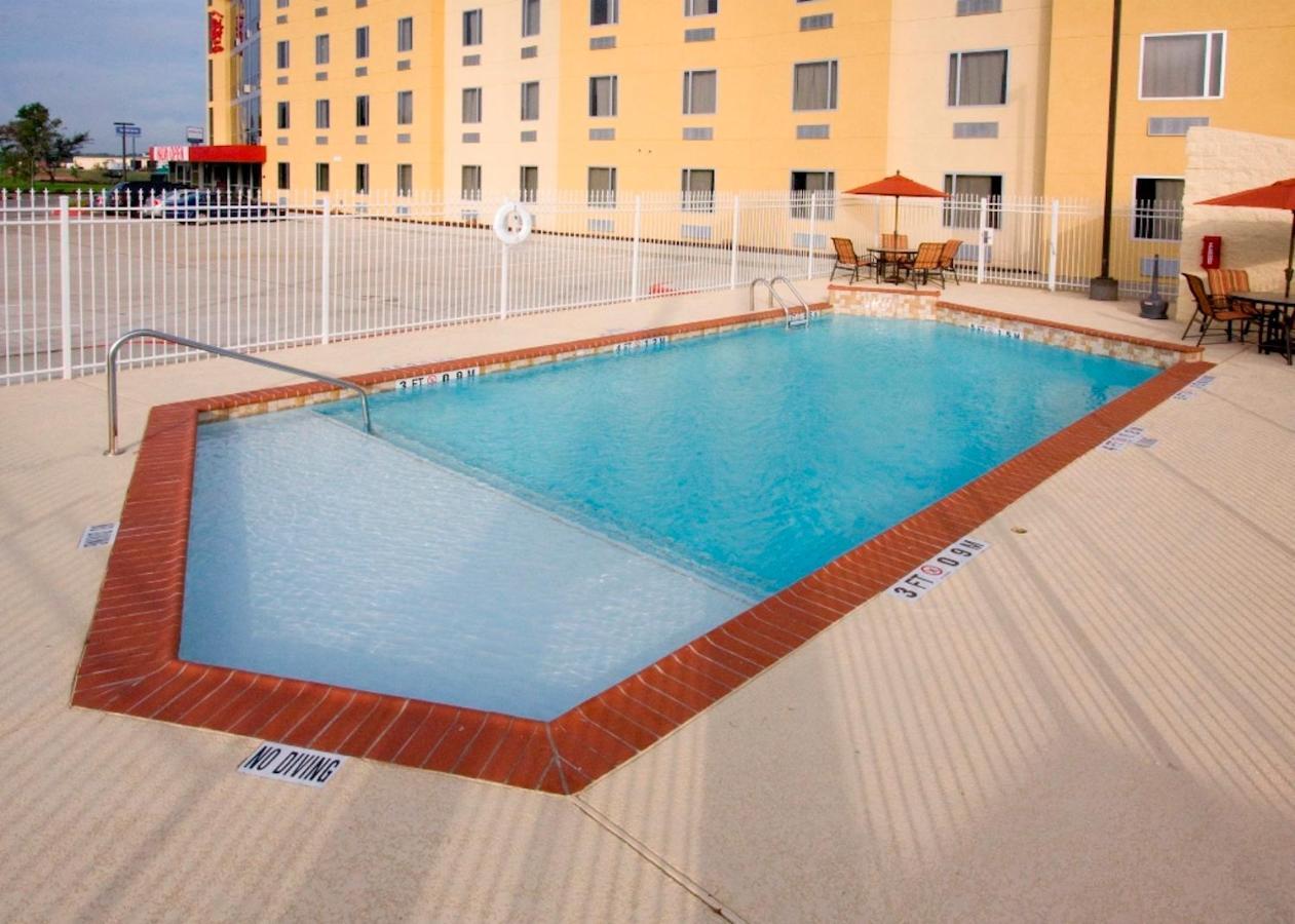 Red Roof Inn & Suites Beaumont Eksteriør billede